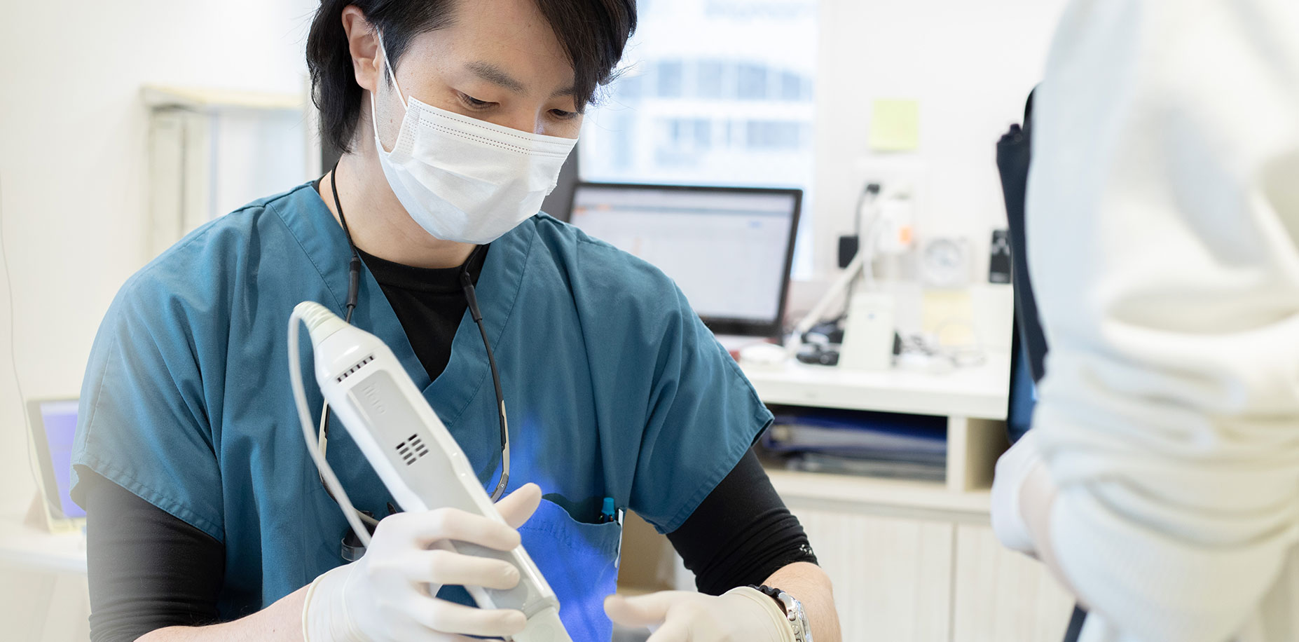 一般歯科から自費診療、訪問歯科まで対応